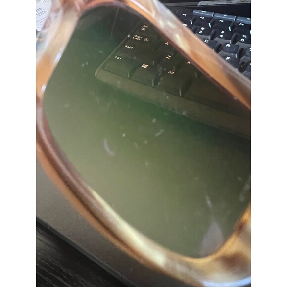 Chanel sunglasses tortoise color with bows on temples - Picture 6 of 10